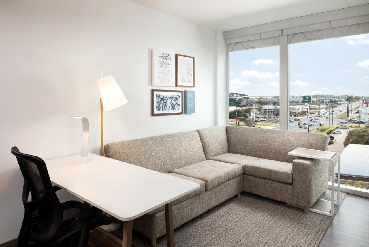 Element At The Domain Hotel 3*